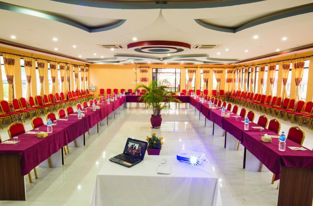 Hotel Royal Safari 사우라하 외부 사진