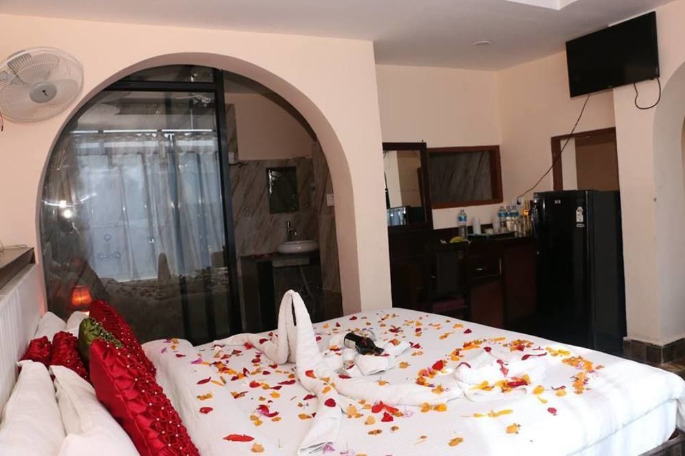 Hotel Royal Safari 사우라하 외부 사진